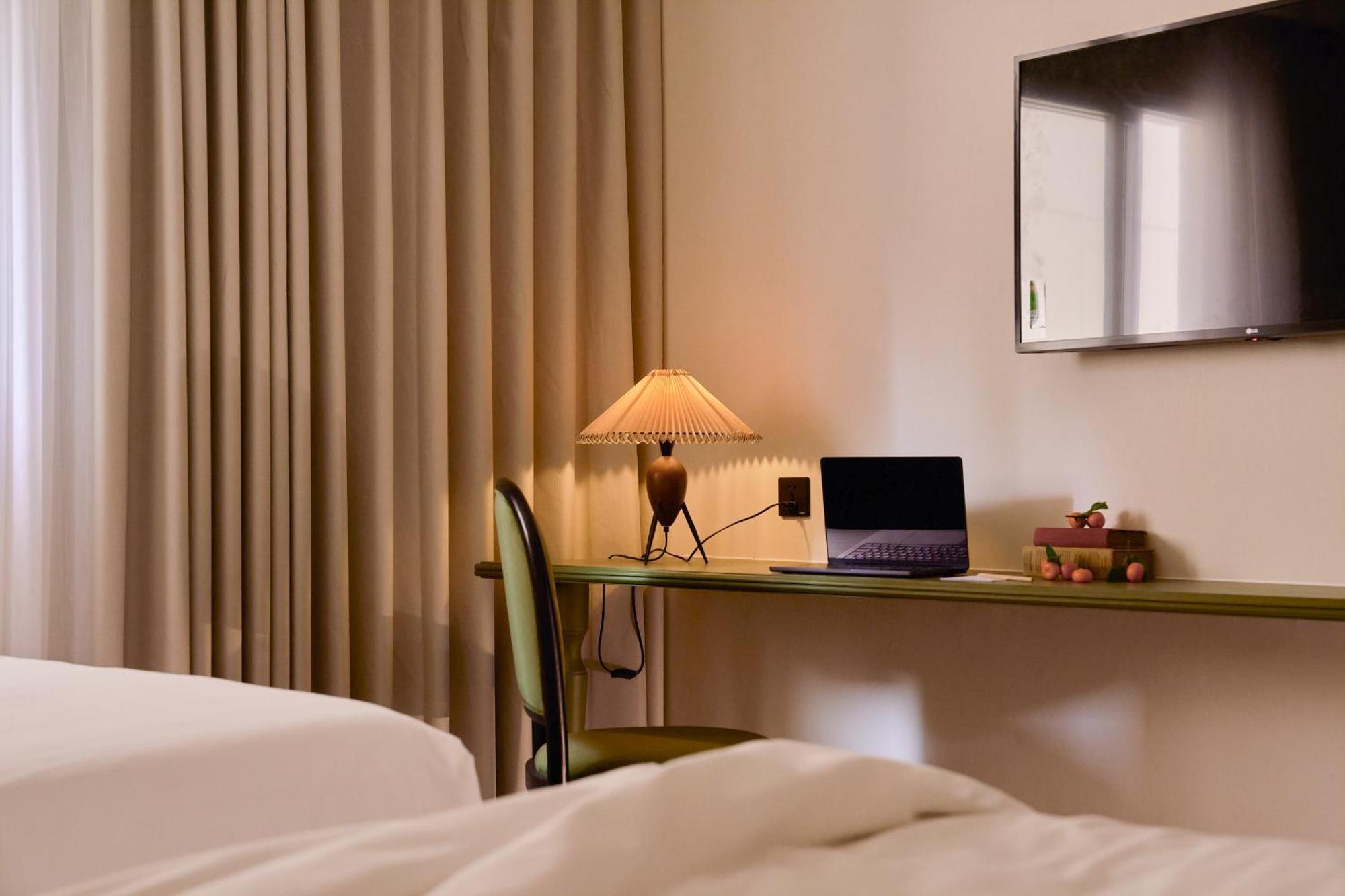 M Village Hotel Premier Thi Sach Hô Chi Minh-Ville Extérieur photo
